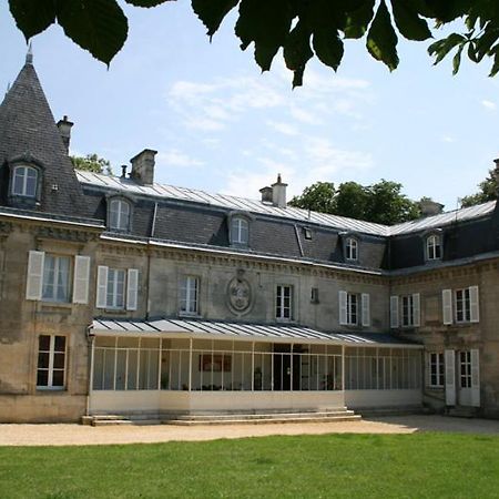 Chateau De Roberville Machemont Buitenkant foto