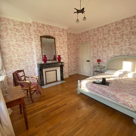 Chateau De Roberville Machemont Buitenkant foto