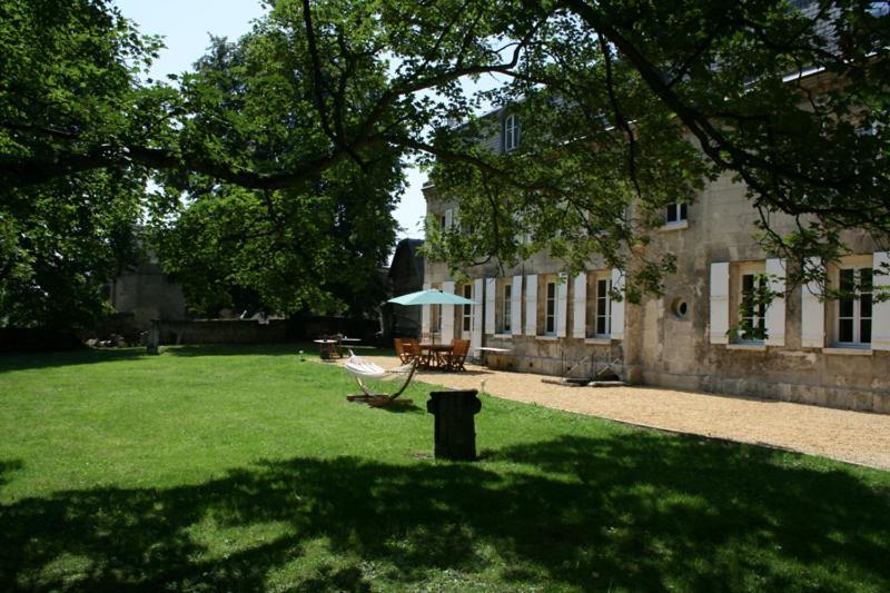 Chateau De Roberville Machemont Buitenkant foto